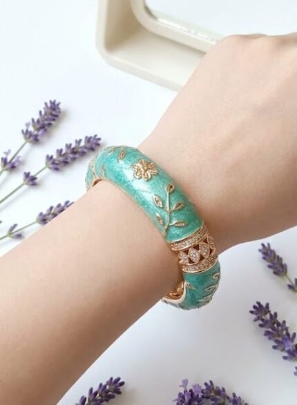 Green Broad Interlock Bangle