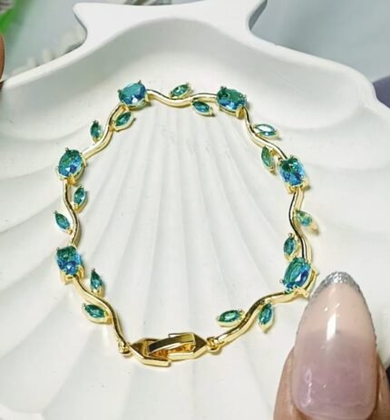 Neelofer Tulip Bracelet